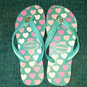 GUC jeweled Havaianas